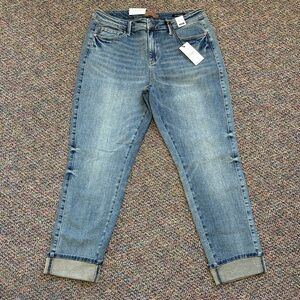 Judy Blue Light Wash Boyfriend Jeans